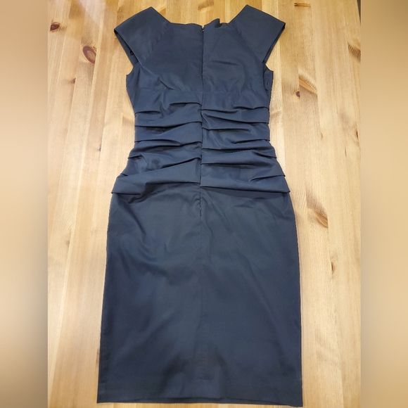 Evening dress - Picture 2 of 5